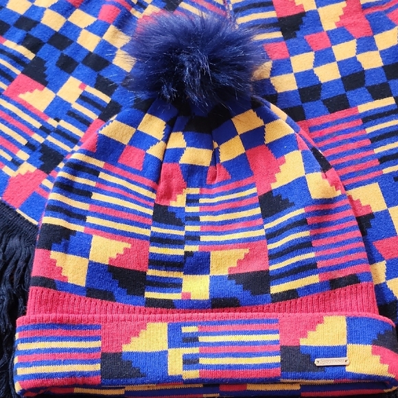 Colorful Geometric Patterned Hat - Picture 3 of 3